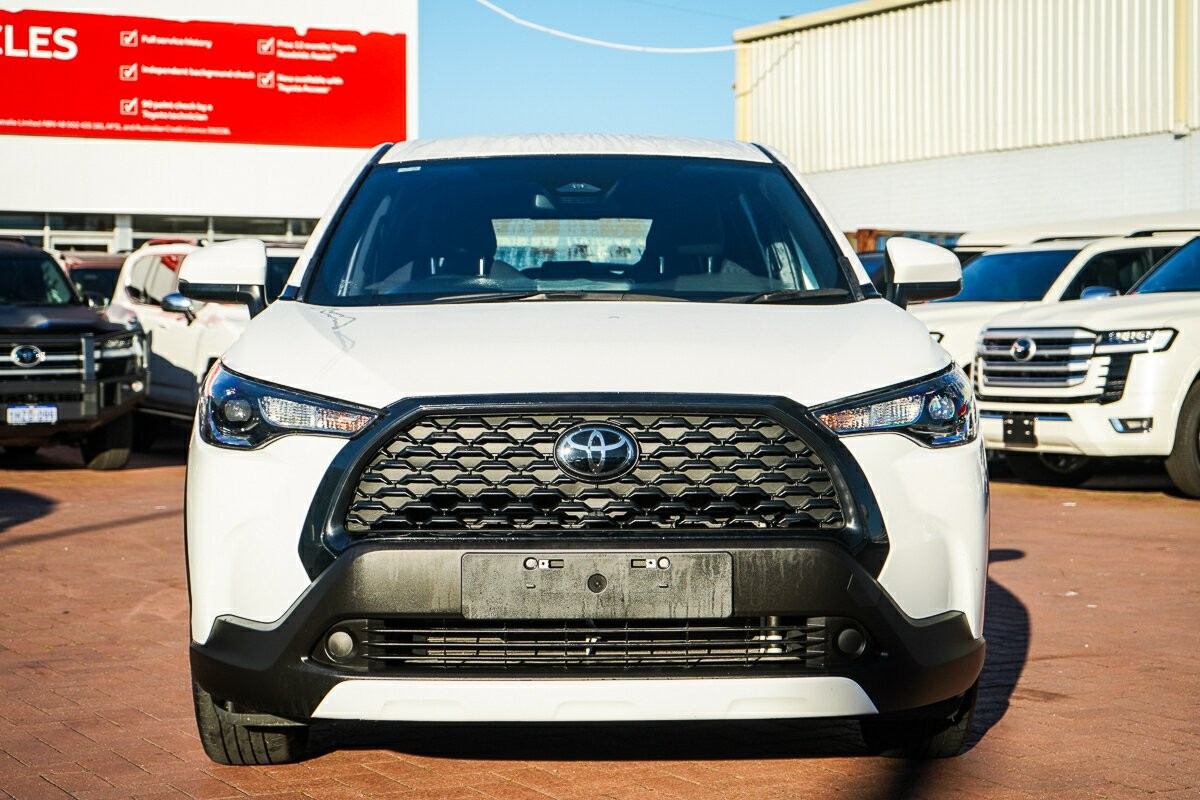 Toyota Corolla Cross image 3