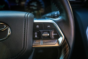 https://vehicle-cdn.autoleague.cloud/28166_6512559_15.jpg