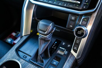 https://vehicle-cdn.autoleague.cloud/28166_6512559_21.jpg