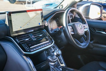 https://vehicle-cdn.autoleague.cloud/28166_6512559_24.jpg