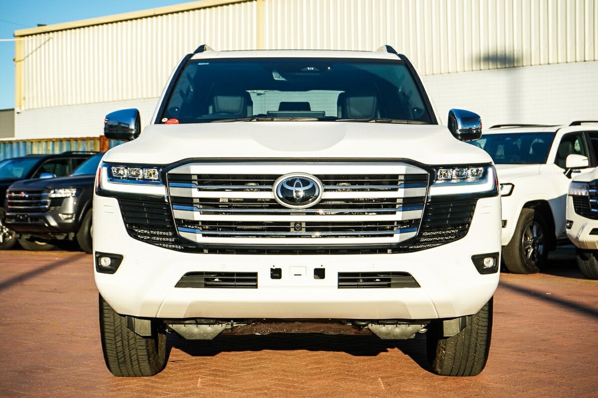 Toyota Landcruiser image 3