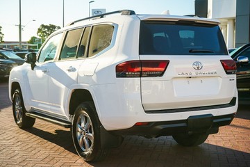 https://vehicle-cdn.autoleague.cloud/28166_6512559_6.jpg