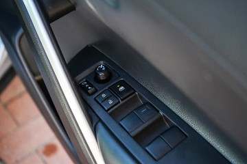 https://vehicle-cdn.autoleague.cloud/28166_6512581_12.jpg