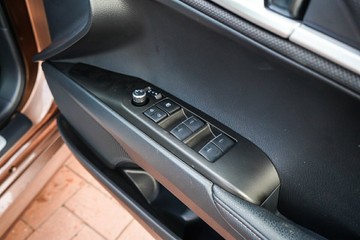 https://vehicle-cdn.autoleague.cloud/28166_6512584_12.jpg
