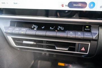 https://vehicle-cdn.autoleague.cloud/28166_6512584_18.jpg