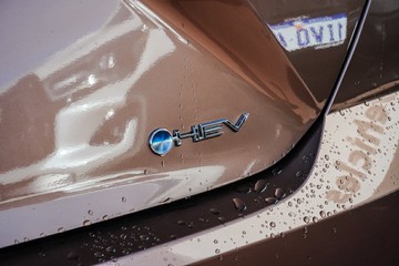 https://vehicle-cdn.autoleague.cloud/28166_6512584_8.jpg