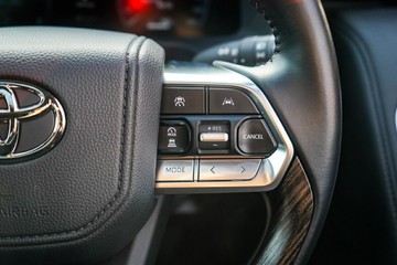 https://vehicle-cdn.autoleague.cloud/28166_6512595_16.jpg