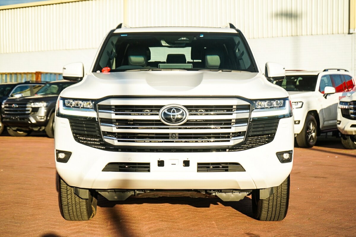 Toyota Landcruiser image 3