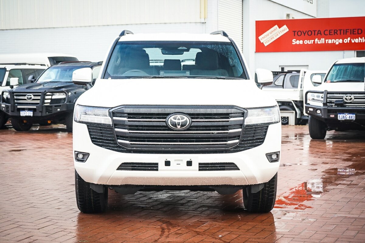 Toyota Landcruiser image 3