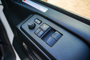 https://vehicle-cdn.autoleague.cloud/28166_6512615_13.jpg