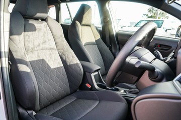 https://vehicle-cdn.autoleague.cloud/28166_6512626_13.jpg