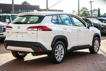 https://vehicle-cdn.autoleague.cloud/28166_6512626_8.jpg
