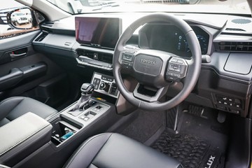 https://vehicle-cdn.autoleague.cloud/28166_6512639_14.jpg