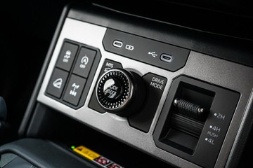 https://vehicle-cdn.autoleague.cloud/28166_6512639_21.jpg