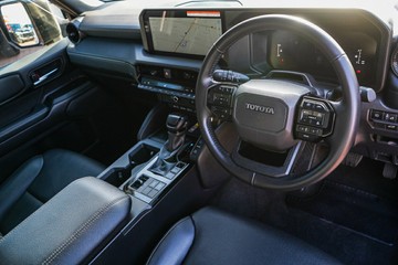 https://vehicle-cdn.autoleague.cloud/28166_6512644_13.jpg