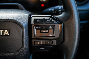 https://vehicle-cdn.autoleague.cloud/28166_6512644_14.jpg
