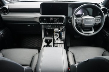 https://vehicle-cdn.autoleague.cloud/28166_6512647_12.jpg