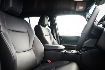 https://vehicle-cdn.autoleague.cloud/28166_6512647_15.jpg