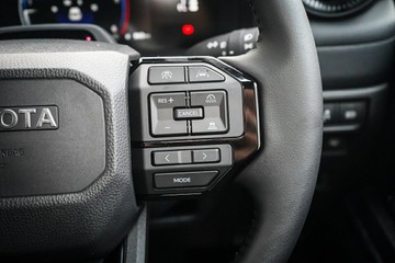 https://vehicle-cdn.autoleague.cloud/28166_6512647_17.jpg