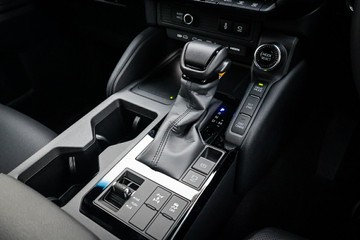 https://vehicle-cdn.autoleague.cloud/28166_6512647_23.jpg