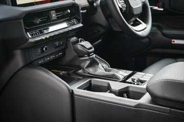 https://vehicle-cdn.autoleague.cloud/28166_6512647_26.jpg