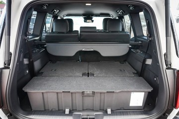 https://vehicle-cdn.autoleague.cloud/28166_6512647_9.jpg