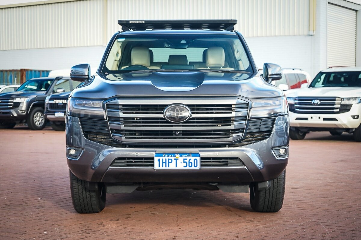 Toyota Landcruiser image 3