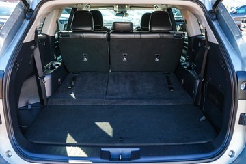 https://vehicle-cdn.autoleague.cloud/28166_6512664_10.jpg