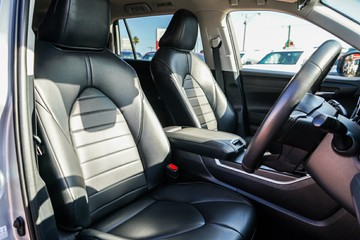 https://vehicle-cdn.autoleague.cloud/28166_6512664_12.jpg