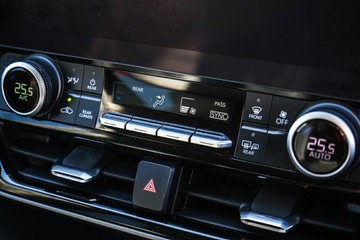 https://vehicle-cdn.autoleague.cloud/28166_6512664_19.jpg