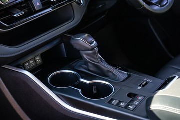 https://vehicle-cdn.autoleague.cloud/28166_6512664_23.jpg
