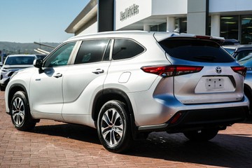 https://vehicle-cdn.autoleague.cloud/28166_6512664_6.jpg
