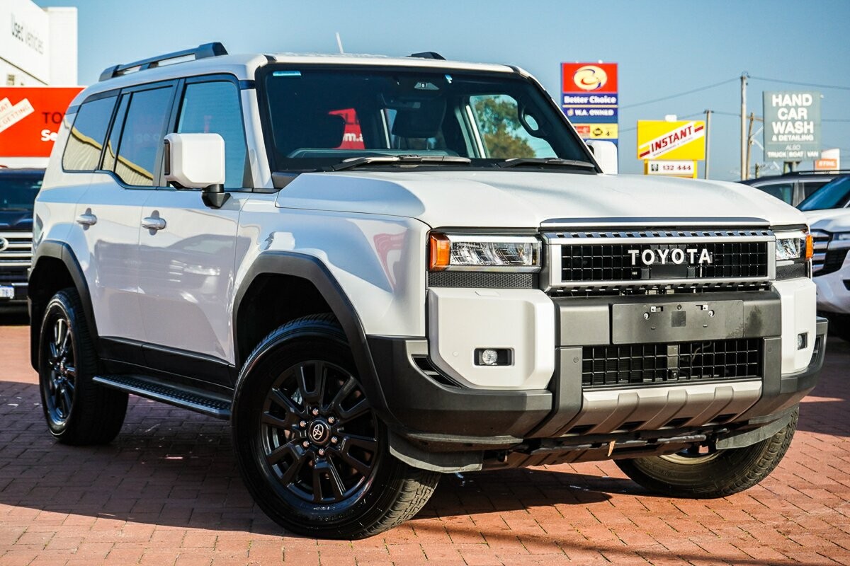 Toyota Landcruiser Prado image 1