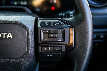 https://vehicle-cdn.autoleague.cloud/28166_6512667_14.jpg