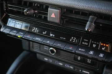 https://vehicle-cdn.autoleague.cloud/28166_6512667_19.jpg