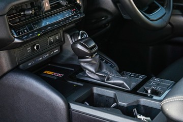 https://vehicle-cdn.autoleague.cloud/28166_6512667_22.jpg