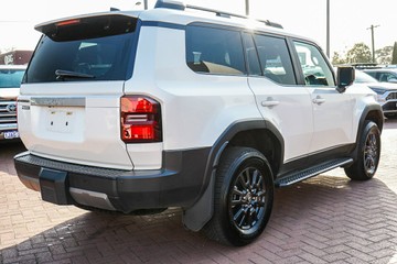 https://vehicle-cdn.autoleague.cloud/28166_6512667_8.jpg