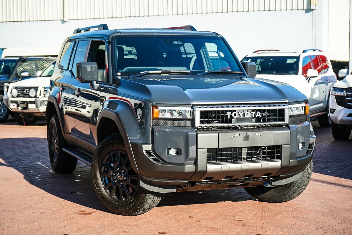 Toyota Landcruiser Prado image 1