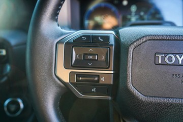 https://vehicle-cdn.autoleague.cloud/28166_6512688_14.jpg