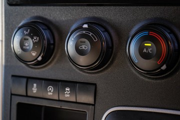 https://vehicle-cdn.autoleague.cloud/28166_6512704_20.jpg