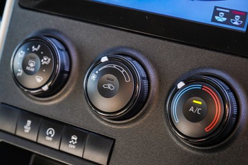 https://vehicle-cdn.autoleague.cloud/28166_6512710_19.jpg
