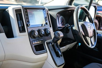 https://vehicle-cdn.autoleague.cloud/28166_6512710_21.jpg