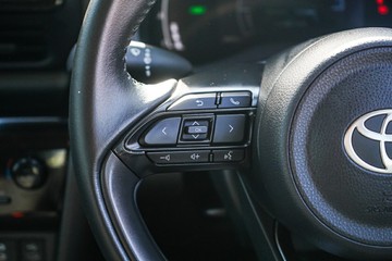 https://vehicle-cdn.autoleague.cloud/28166_6512711_16.jpg