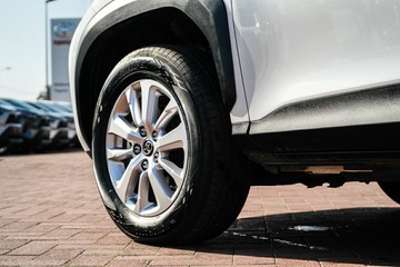 https://vehicle-cdn.autoleague.cloud/28166_6512711_5.jpg