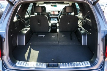 https://vehicle-cdn.autoleague.cloud/28166_6512728_10.jpg