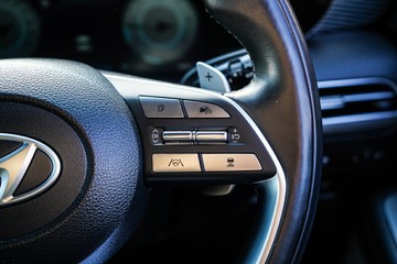 https://vehicle-cdn.autoleague.cloud/28166_6512728_15.jpg