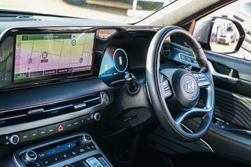 https://vehicle-cdn.autoleague.cloud/28166_6512728_22.jpg