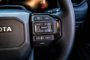 https://vehicle-cdn.autoleague.cloud/28166_6512741_15.jpg