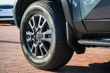 https://vehicle-cdn.autoleague.cloud/28166_6512741_5.jpg