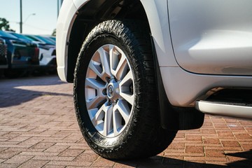 https://vehicle-cdn.autoleague.cloud/28166_6512749_5.jpg